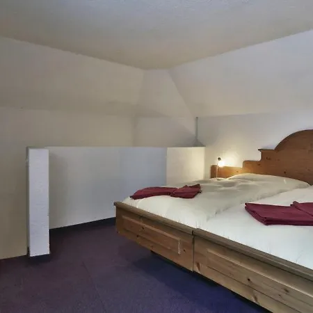 Sleeps 4 Wifi *